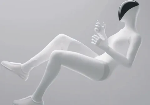 The head unit of the XPeng IRON robot, featuring a 3D curved display