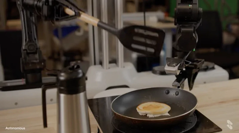 La IA S1 de Skild aprende a voltear pancakes con un solo video