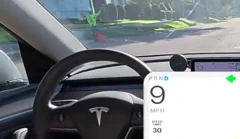 Tesla FSD v14: Nu ook gebaren van mensen herkend
