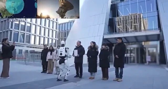 Tiangong: il robot umanoide che si controlla via satellite