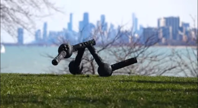 I robot di Northwestern evoluti dall'IA non si fermano mai