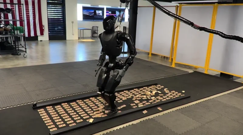 Foundation Robotics testuje humanoidy w Ukrainie dla obronności