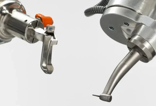 Ce robot dentiste prépare une couronne en 15 minutes chrono