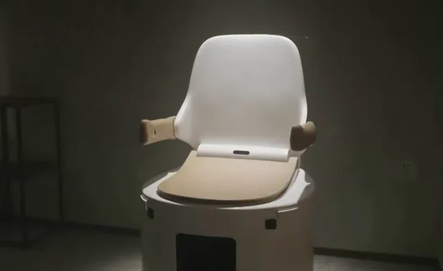 Robotyczna toaleta za 13 000 USD sama przyjedzie i się wyczyści