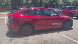 Tácsí Róbatacsaí Tesla ar Shráideanna Austin, Texas