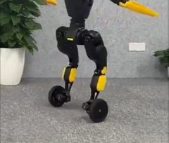 AGIBOT dévoile un humanoïde X2-N inspiré de Nezha avec transformation en roues