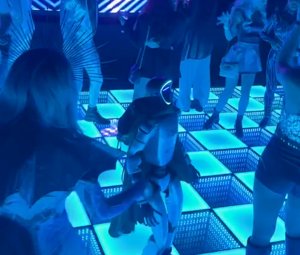 Robot wygrywa taniec, ludzkość się poci