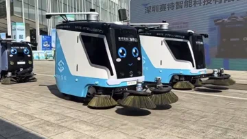 Shenzhen's Robot Janitors Go Head-to-Head