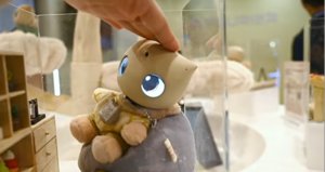 Il nuovo robot da scrivania di Fourier è un bimbo multilingue