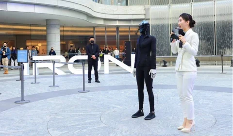 XPeng IRON: l'umanoide che cammina in modo (quasi) troppo reale