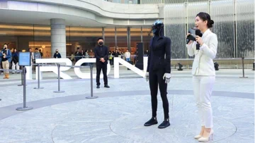 XPeng's IRON humanoïde loopt zó echt dat het ongemakkelijk is