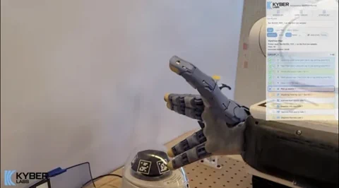 Kyber: la mano robotica che domina il laboratorio in autonomia