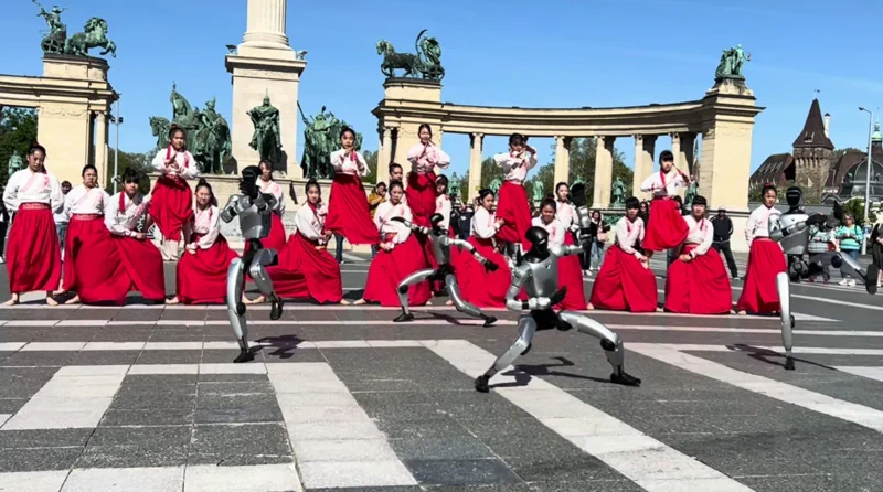 Roboty Unitree G1 ćwiczą kung-fu w Budapeszcie
