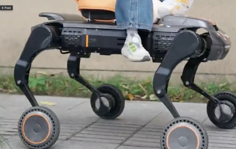 Perro robot Unitree B2 lleva niños a la escuela
