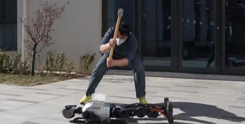 Booster T1: ¡Imbatible! Se levanta en menos de un segundo 🤖