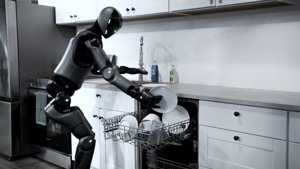 Róbat ag Dul i nGleic le Cúraimí Tí i dTaispeántas Cistine