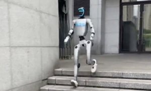 Le robot Unitree G1 conquiert les escaliers dans une démonstration impressionnante